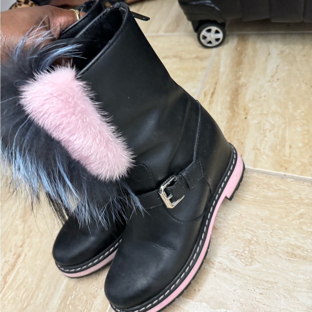Fendi black with fur boots 38.5